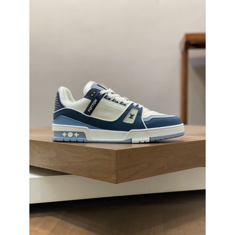 l**is V*t*n sneakers
